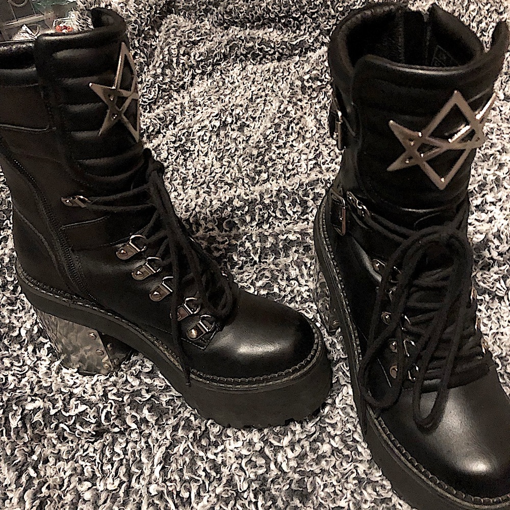 COPY - goth killstar platform metal plate boots